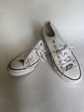 CONVERSE Chuck Taylor All Star Low Profile Sneakers Size 7 GUC $60